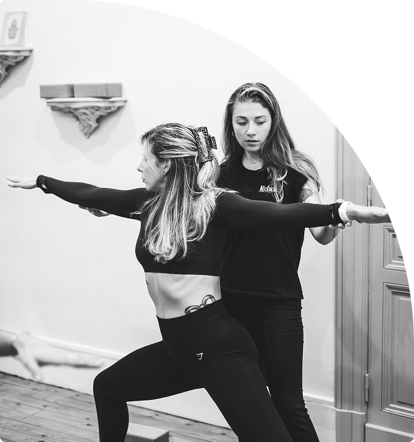 lena coach en yoga aux carmes