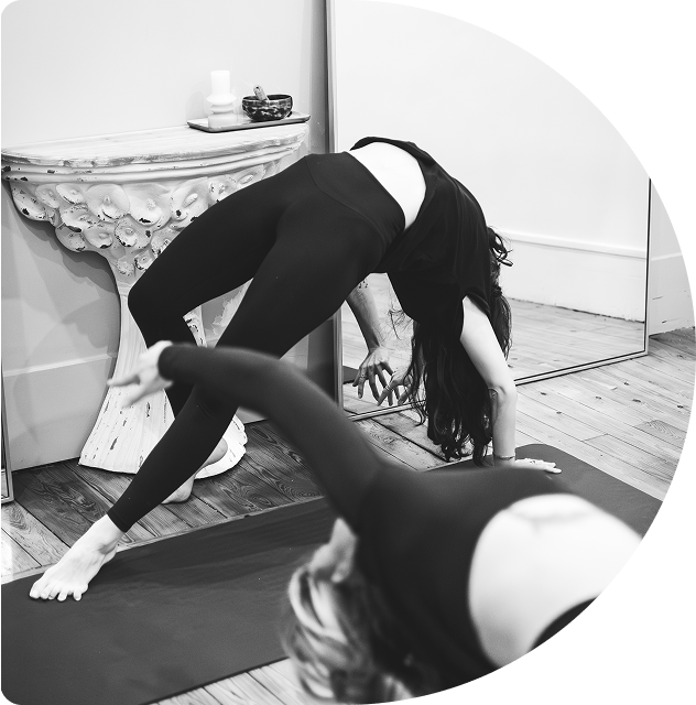 Homme pratiquant du pilates reformer au capitole