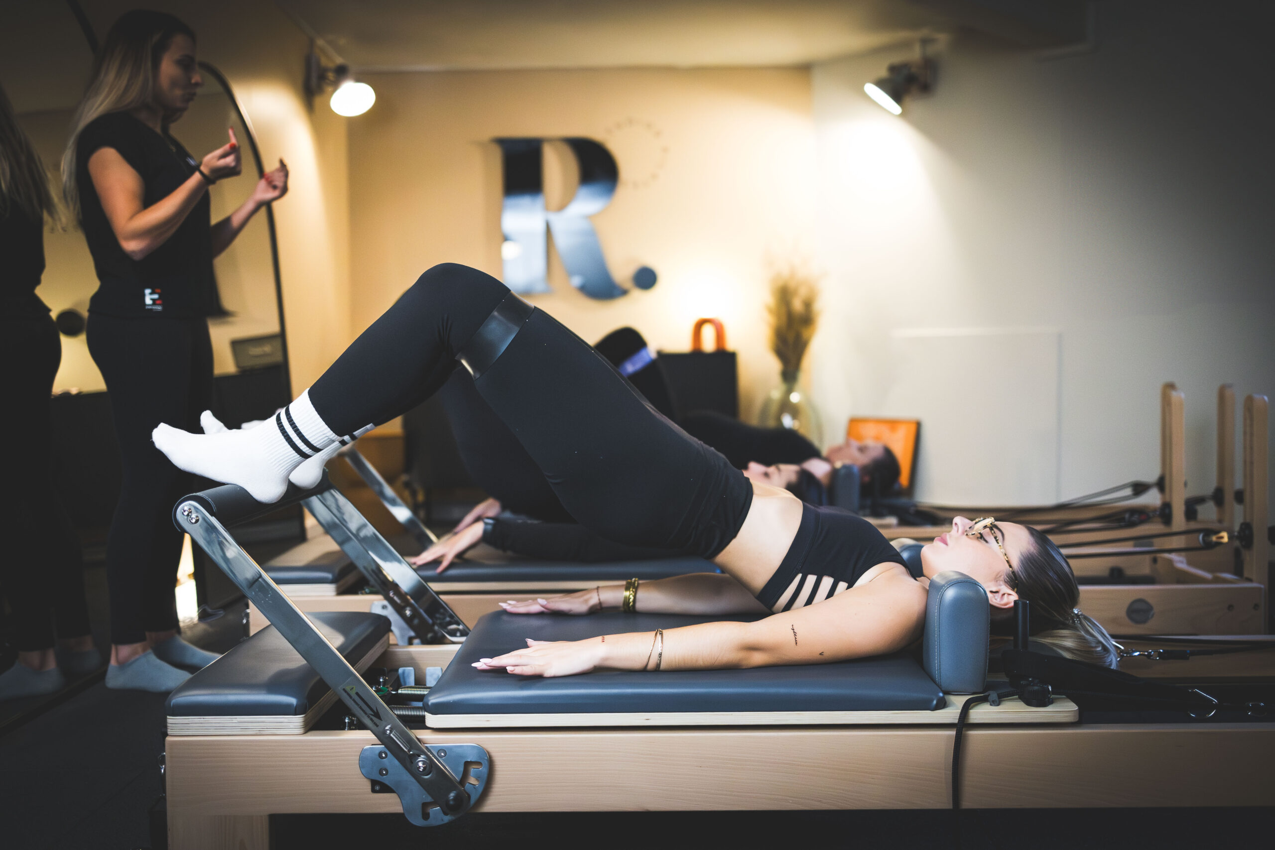 Jade est une coach de Pilates a Toulouse